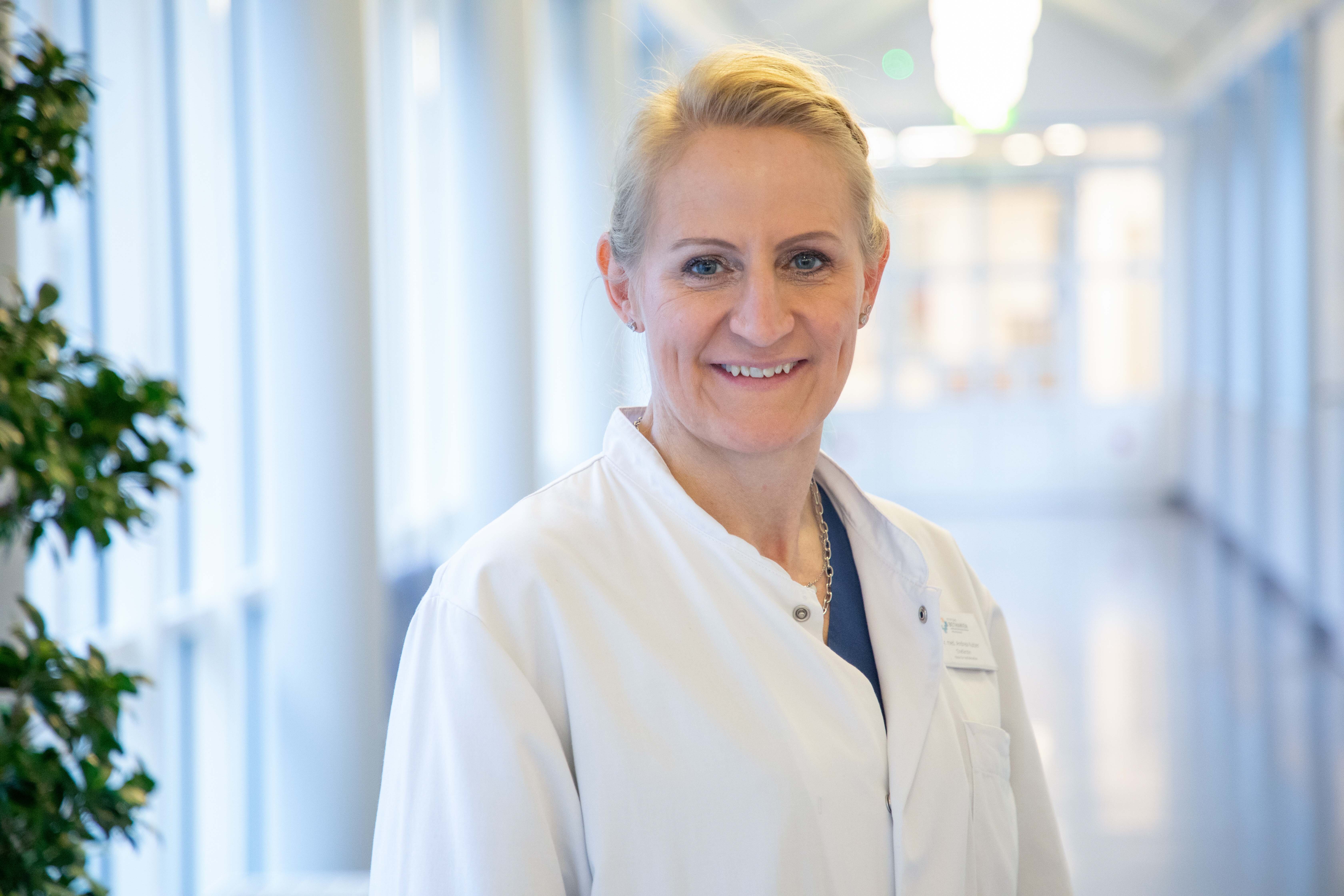 Ein Portrait der Chefärztin der Klinik für Notfallmedizin Dr. Andrea Kutzer. 